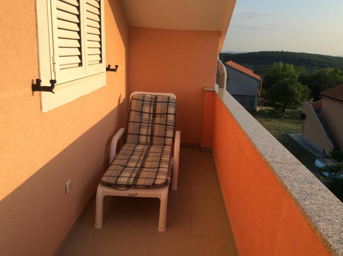 Apartment Olive Jovici  Экстерьер фото